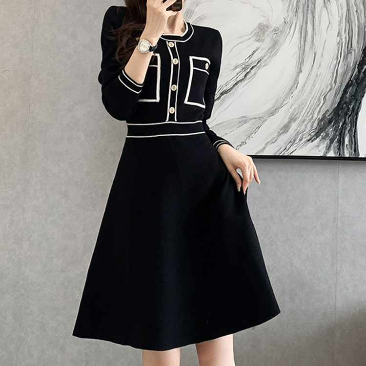 秋季新款顯瘦簡約連身裙