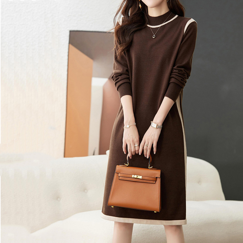 新款洋氣半高領中長款打底内搭毛衣裙