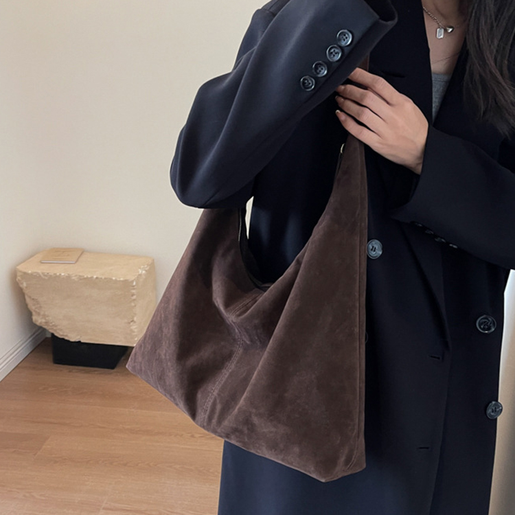 秋冬新款潮流大容量托特包