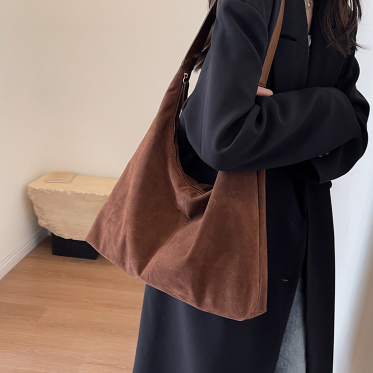 秋冬新款潮流大容量托特包