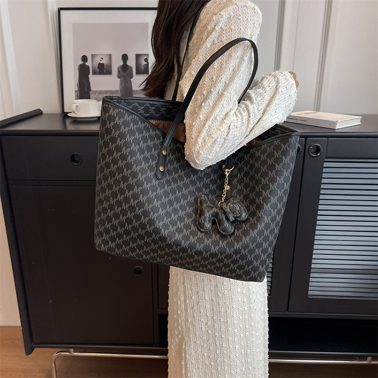 洋氣百搭大容量托特包