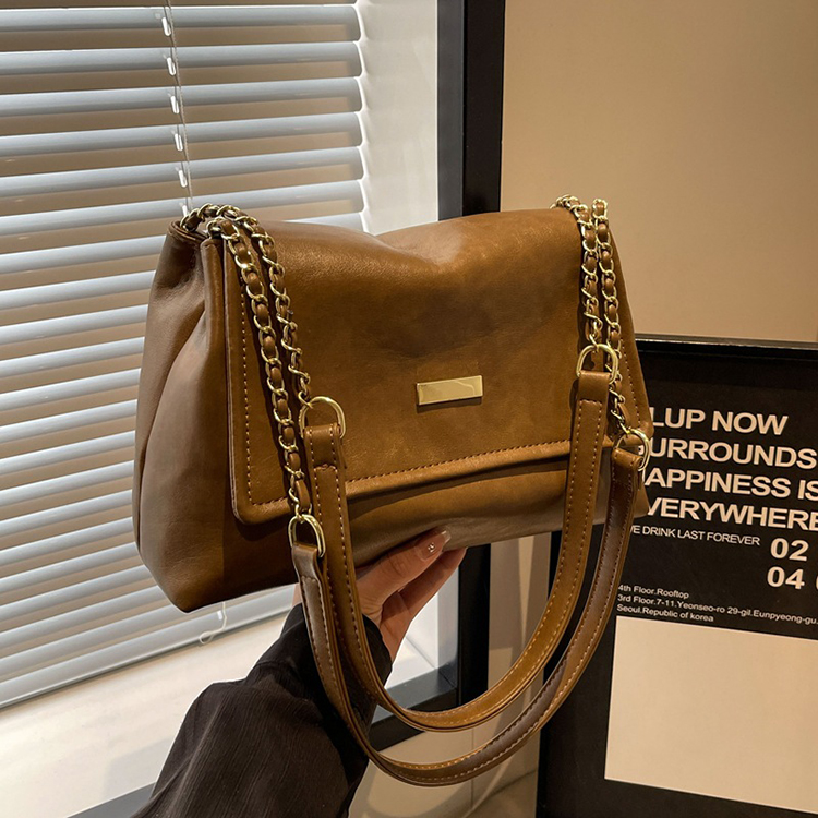 復古簡約大容量鏈條斜背包