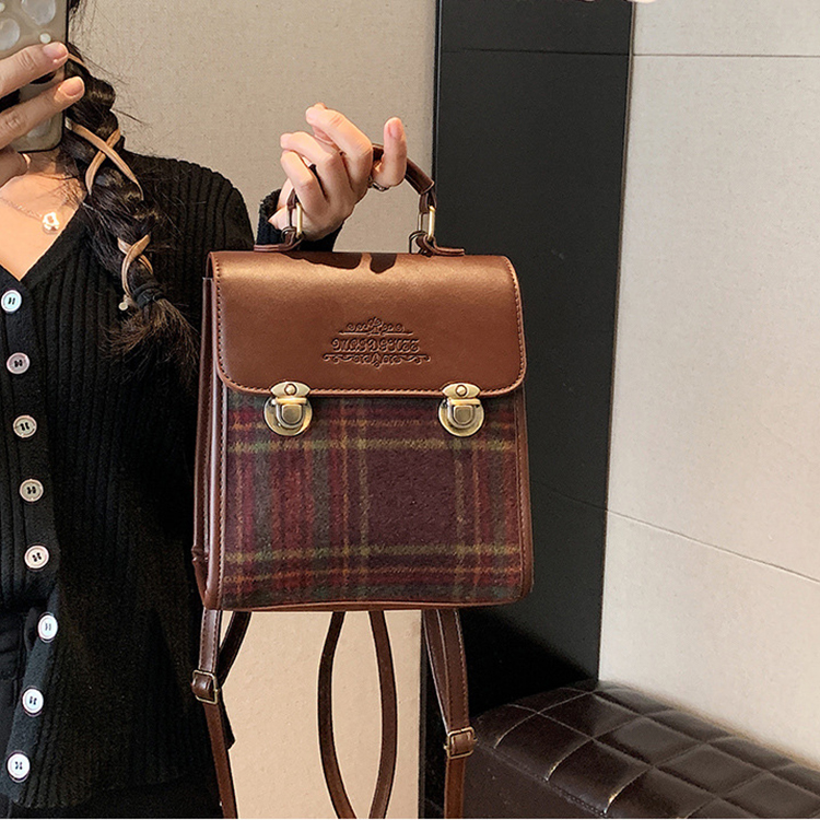 新款復古個性學院風雙肩包