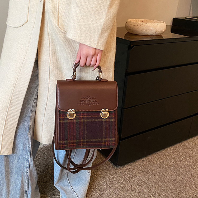 新款復古個性學院風雙肩包