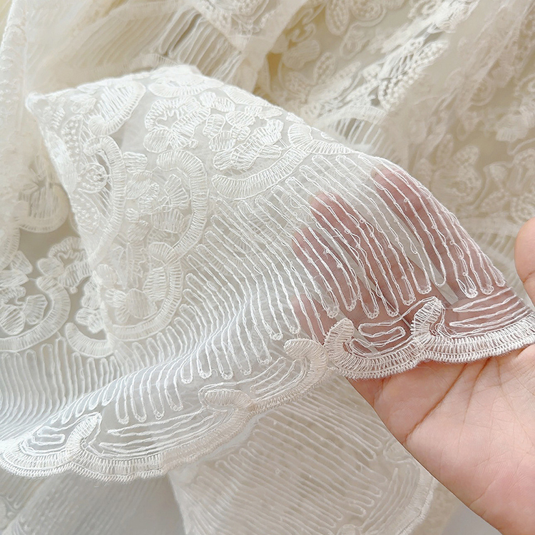 韓版繡花蓬蓬裙