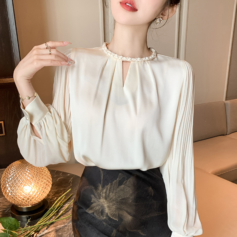 設計感串珠壓褶洋氣漂亮小衫