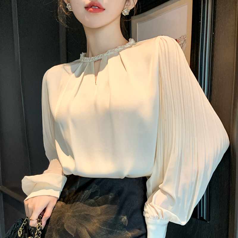 設計感串珠壓褶洋氣漂亮小衫