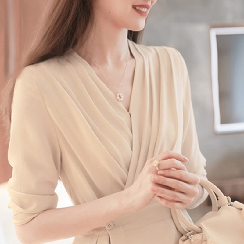 法式高級感名媛風V領純色連衣裙