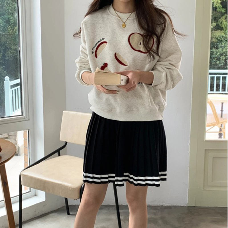 蘋果毛巾綉百搭圓領衛衣