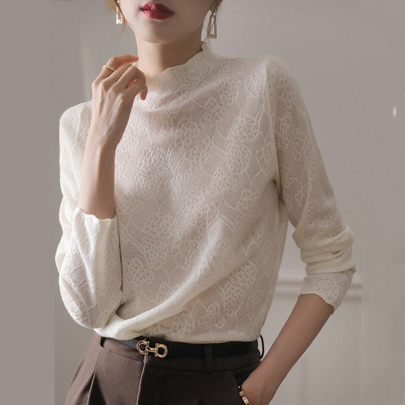 春季提花鏤空時尚寬鬆圓領打底衫