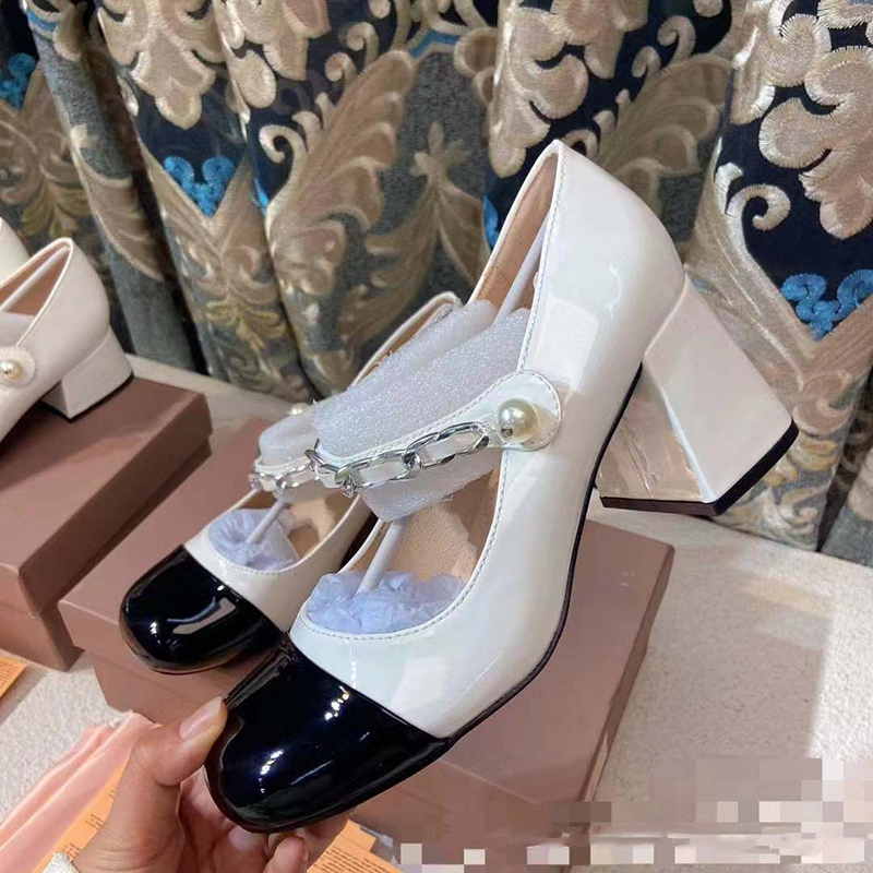 早春新款金屬鏈條粗跟瑪麗珍鞋