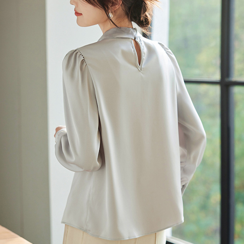 輕奢設計感釘珠蝴蝶結泡泡袖長袖襯衫