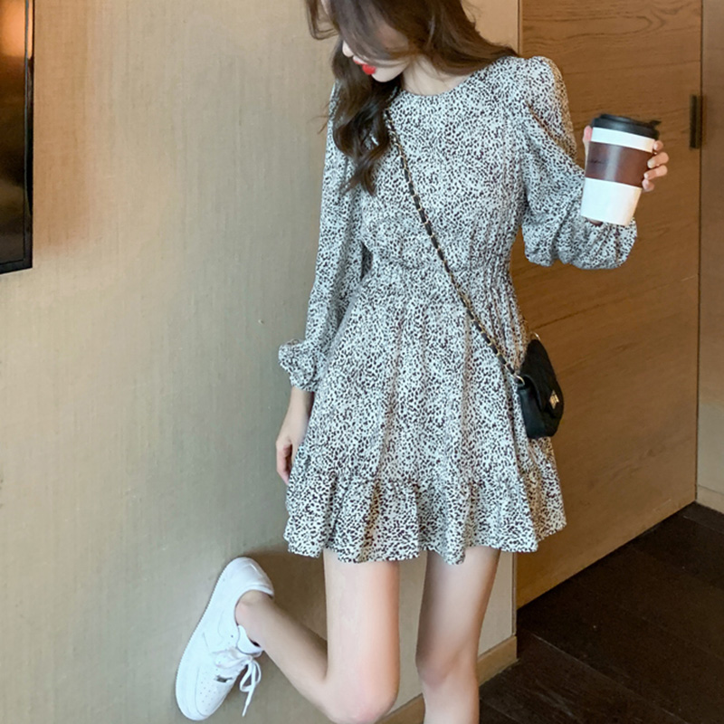 高級感法式收腰甜美初戀裙子