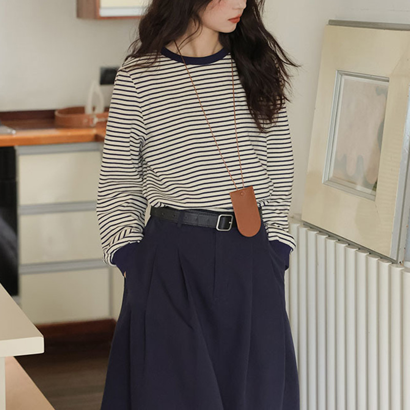 日系文藝學院風寬鬆圓領條紋百搭套頭衛衣