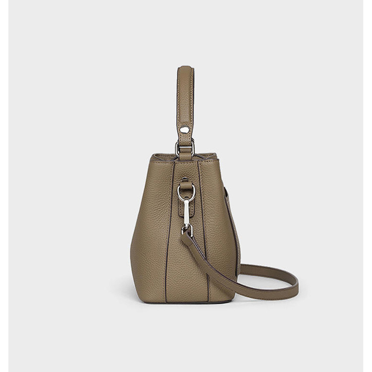 時尚休閑大容量斜挎水桶包