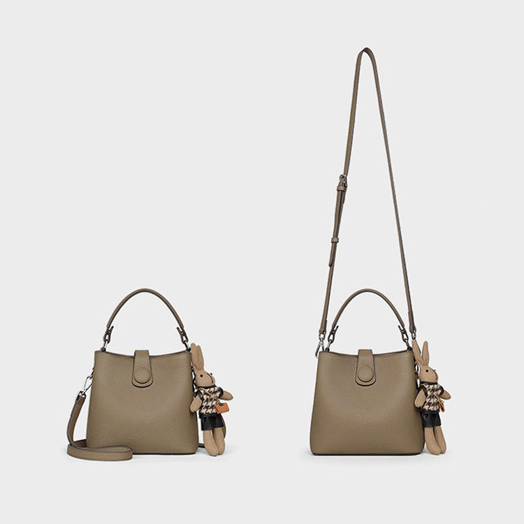 時尚休閑大容量斜挎水桶包