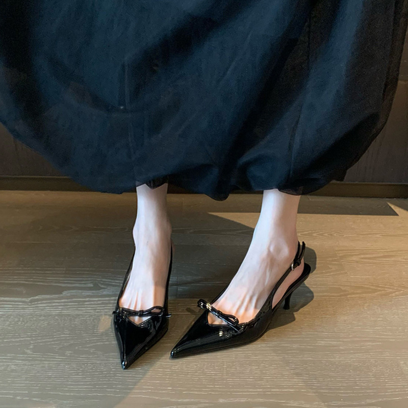 蝴蝶結尖頭細跟包頭高跟鞋