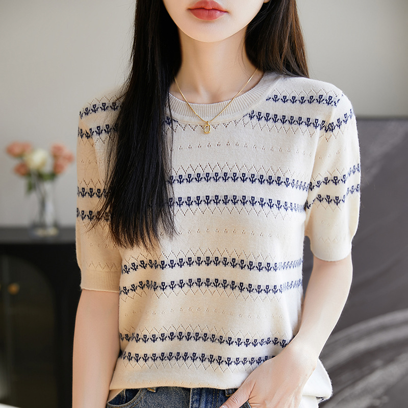 韓版鏤空圓領條提花紋針織短袖