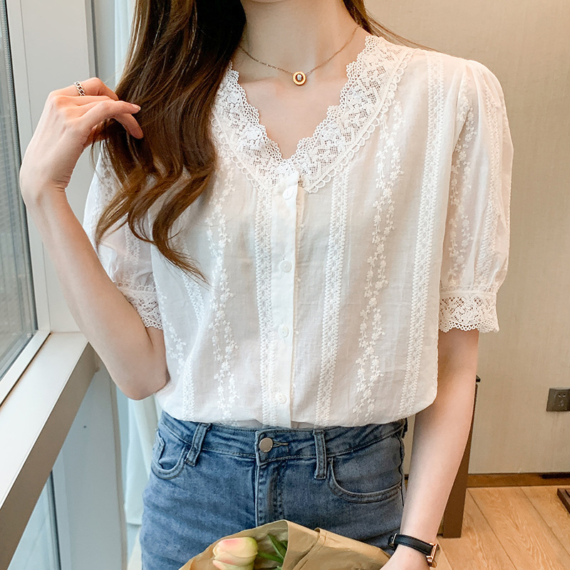 夏季新款時尚設計感V領上衣刺繡蕾絲雪紡短袖襯衫
