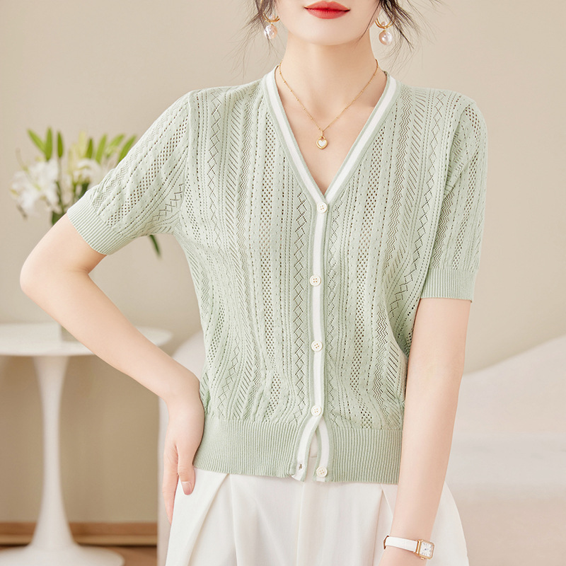 v領小香風拼色針織鏤空短袖小個子上衣