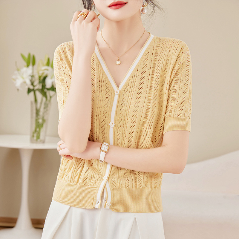v領小香風拼色針織鏤空短袖小個子上衣