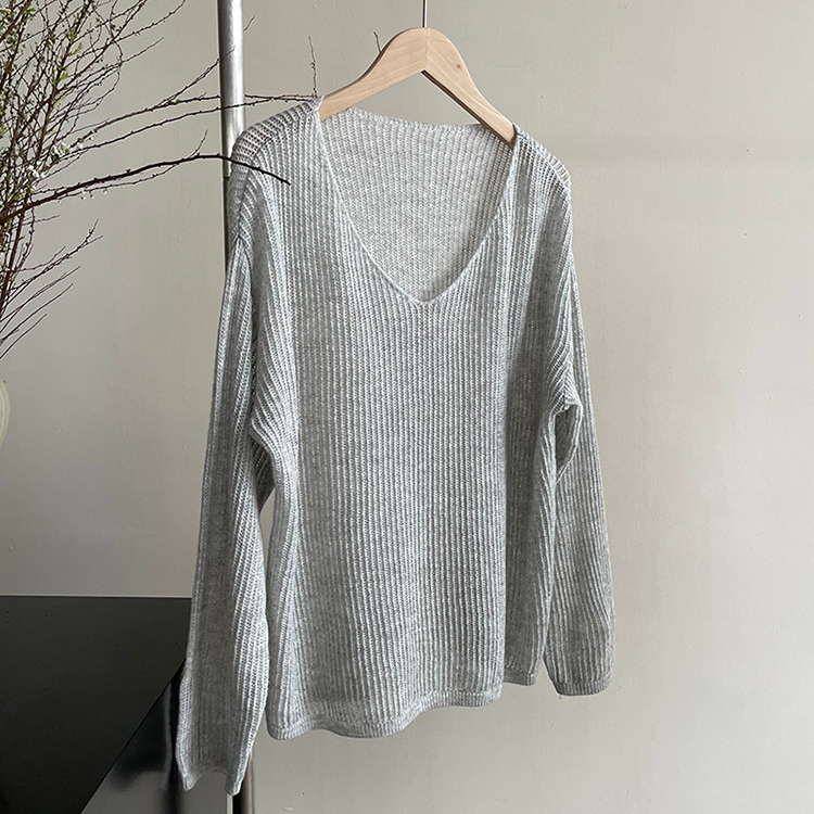 法式慵懶隨性純色鏤空V領針織罩衫