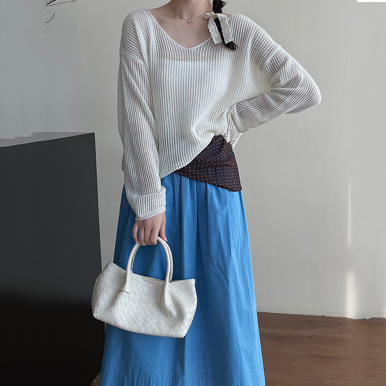 法式慵懶隨性純色鏤空V領針織罩衫