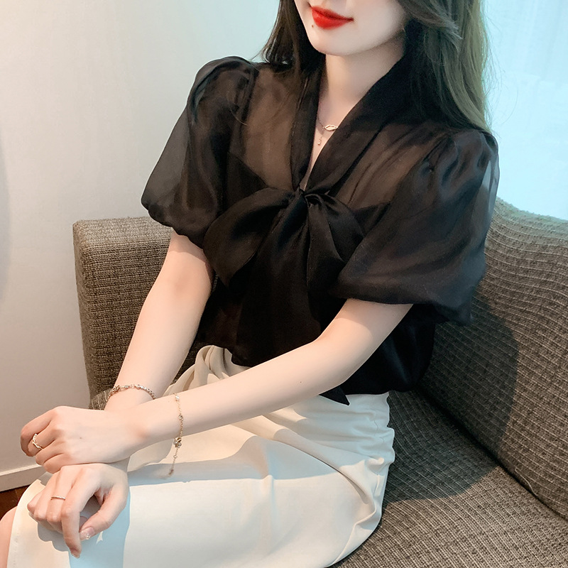 韓版百搭天絲拼接緞面燈籠袖蝴蝶結短袖襯衫