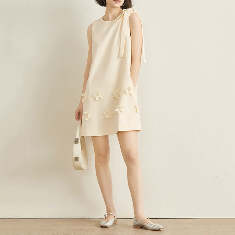 韓系高級感圓領無袖蝴蝶結立體花朵連身裙