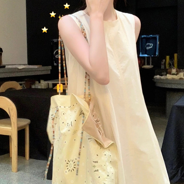 法式氣質溫柔減齡無袖寬鬆輪廓鬆緊下擺花苞洋裝