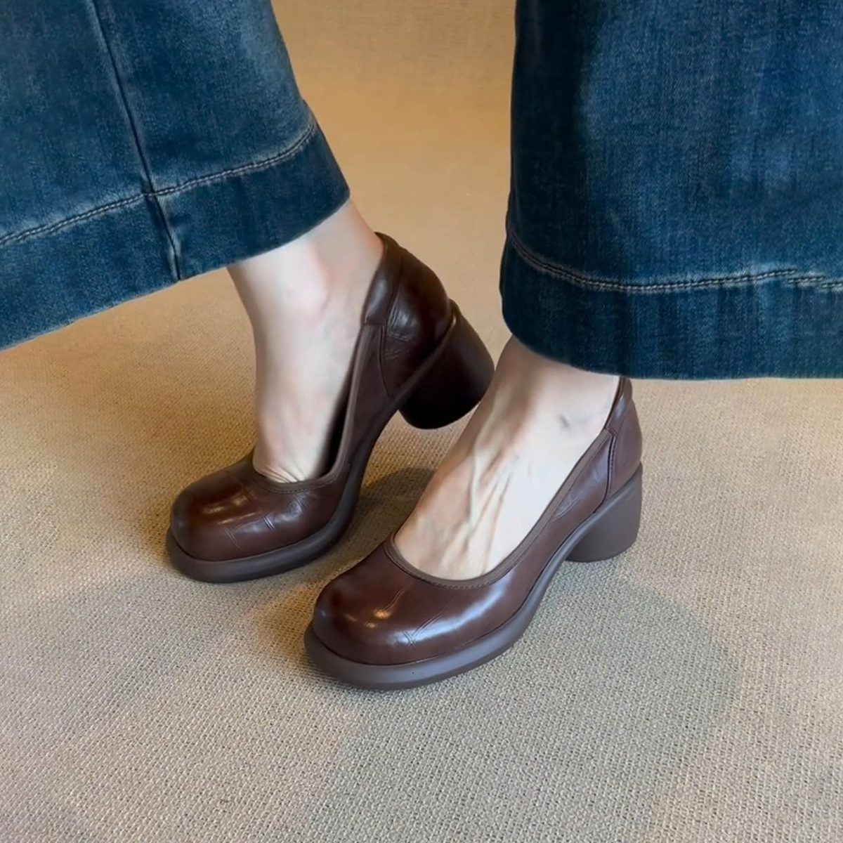 復古淺口圓頭粗跟一腳蹬瑪麗珍鞋