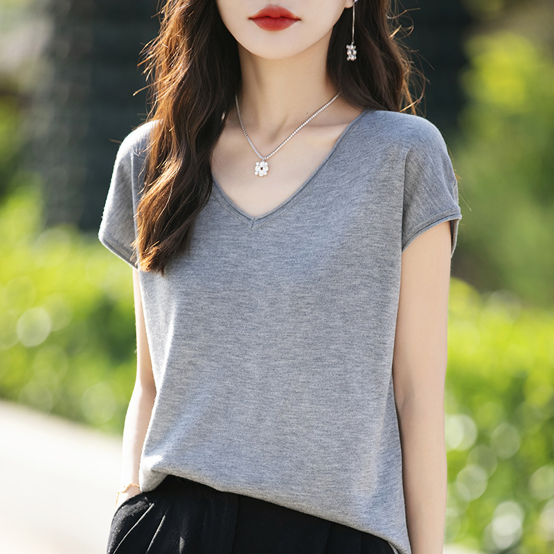 簡約百搭捲邊寬鬆v領針織短袖t卹