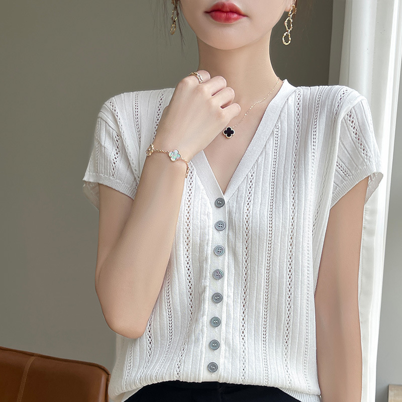 設計感時尚休閒v領鏤空針織短袖t卹