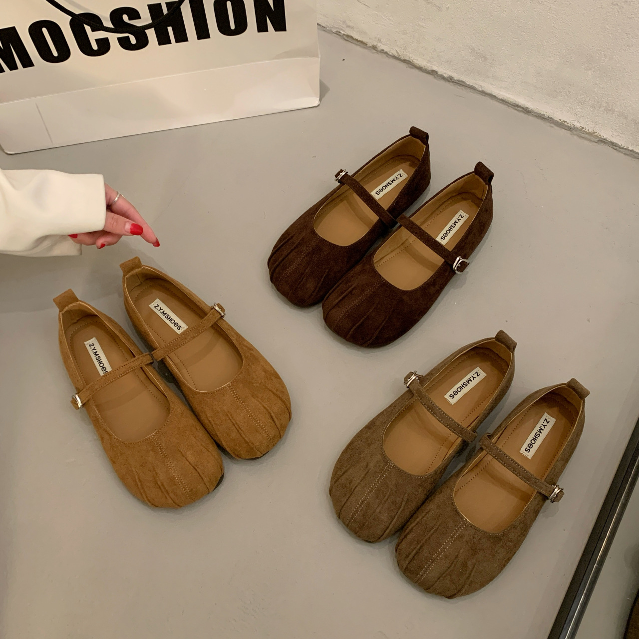 法式褶皺氣質軟底單鞋圓頭淺口瑪莉珍豆豆鞋