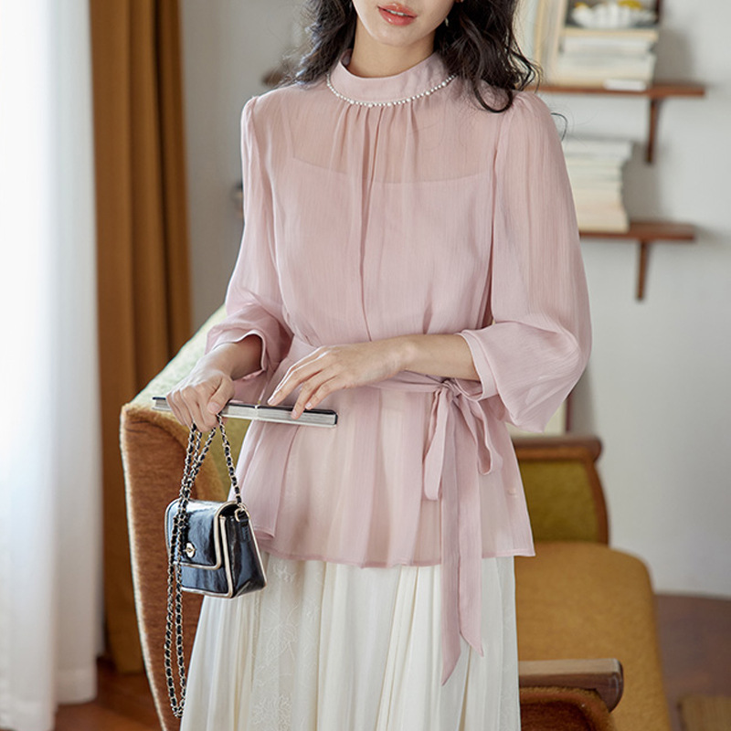 法式復古粉色立領珍珠蕾絲收腰顯瘦氣質上衣