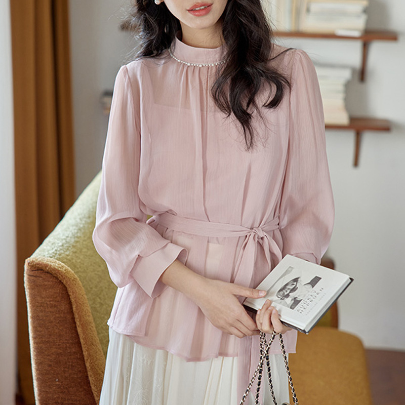 法式復古粉色立領珍珠蕾絲收腰顯瘦氣質上衣