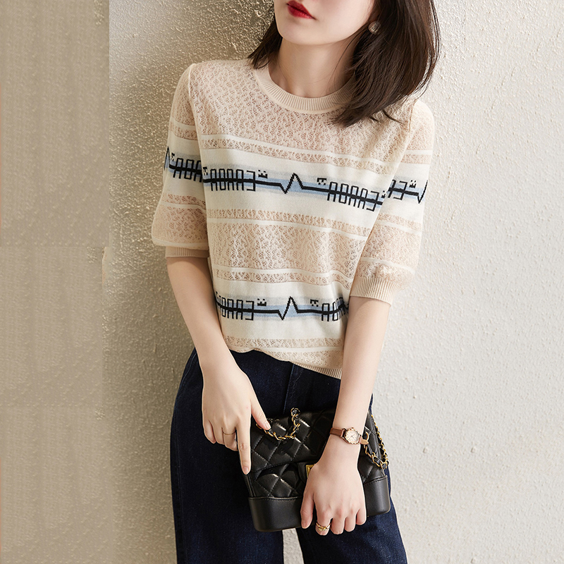 時尚寬鬆休閒百搭鉤花鏤空短袖T卹