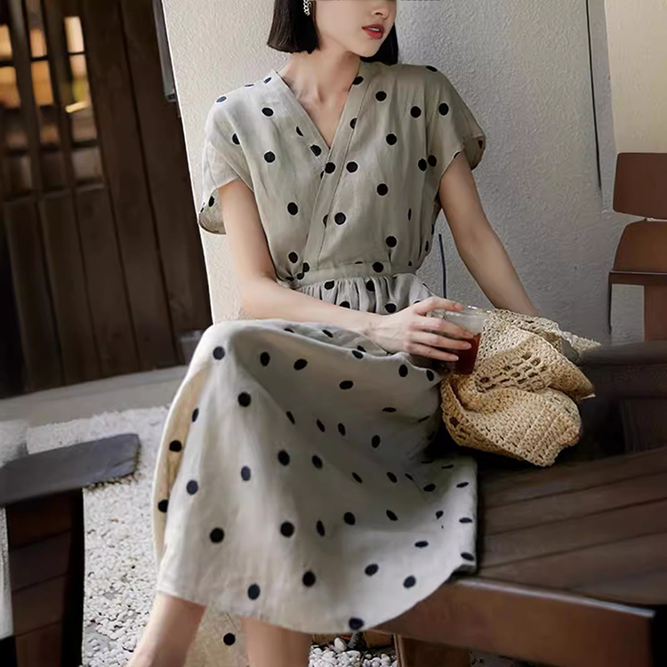 日系藝術復古刺繡波點輕盈感亞麻連身裙