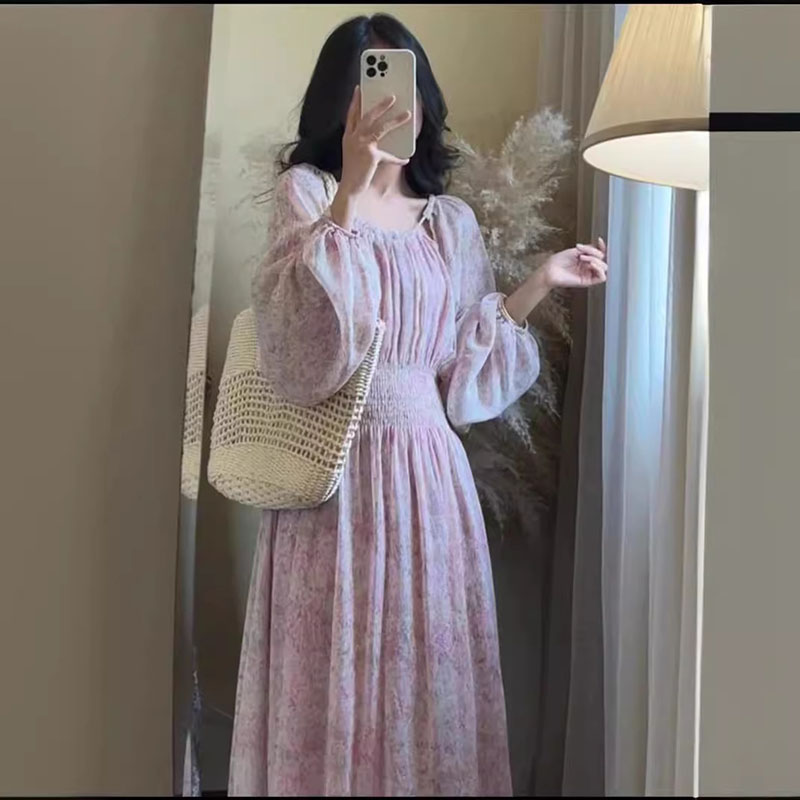 早春高級感氣質長裙收腰顯瘦溫柔風洋裝