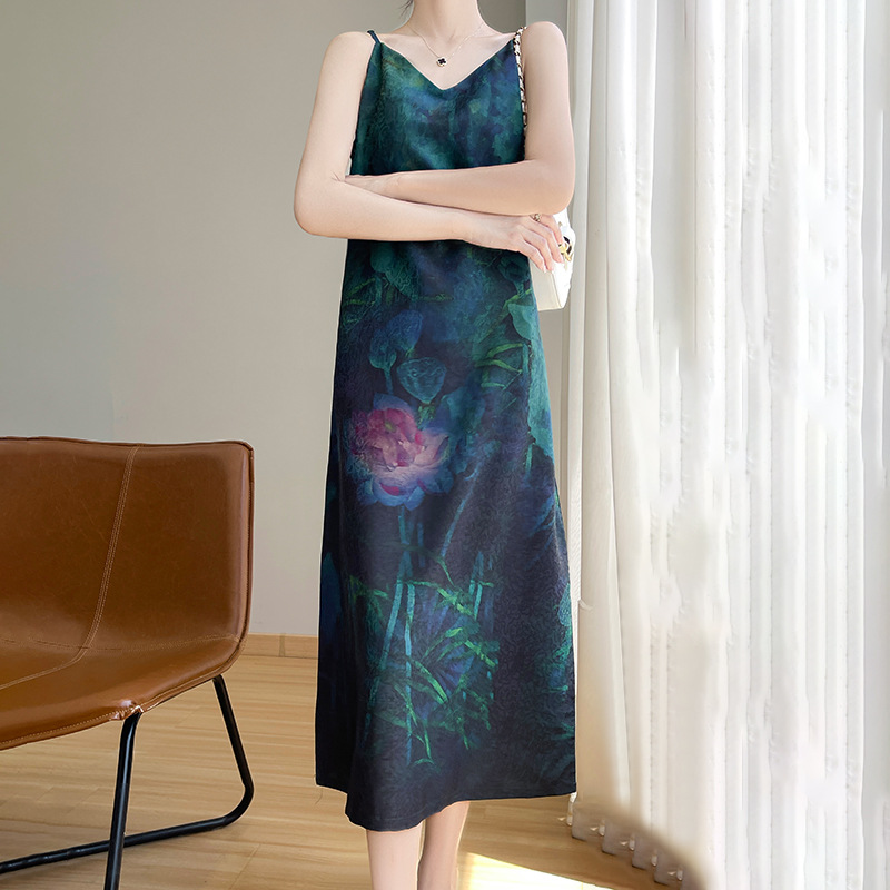 國風氣質印花緞面長版吊帶洋裝