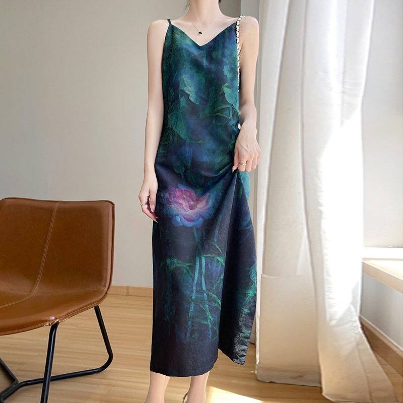 國風氣質印花緞面長版吊帶洋裝