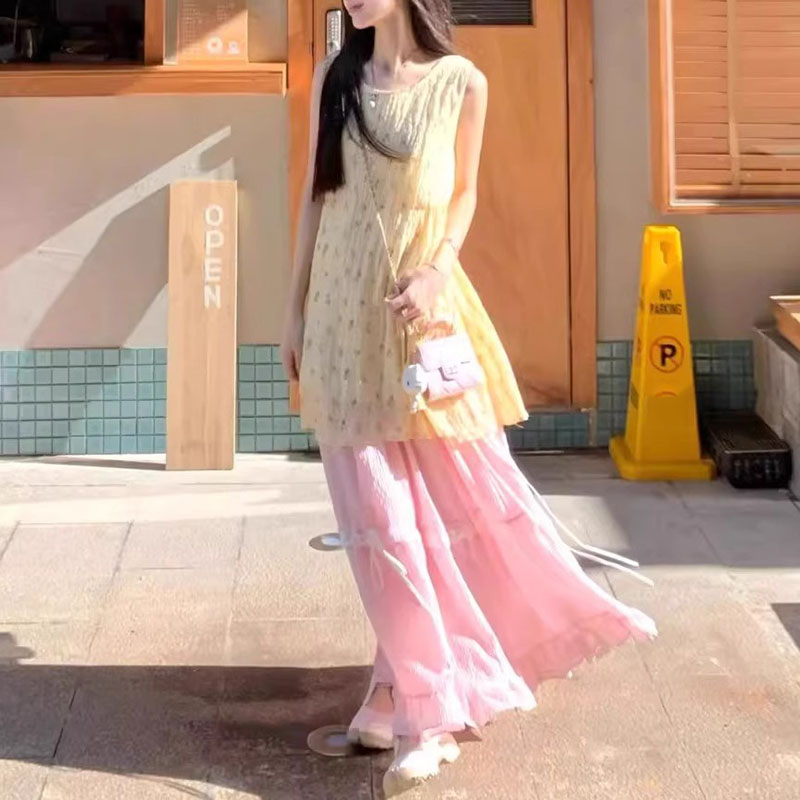 多巴胺套裝奶系甜美碎花背心洋裝疊穿粉紅色半身裙