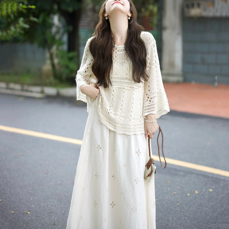 旅遊度假韓系氛圍設計感鏤空罩衫+名族風半裙套裝