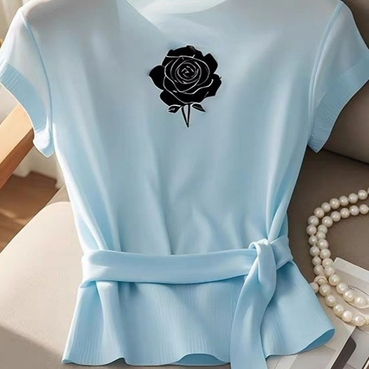 小眾設計感修身玫瑰花刺綉冰絲針織上衣