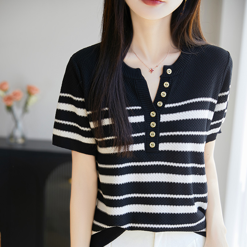 設計感金色釦子冰絲圓領撞色針織T卹條紋短袖