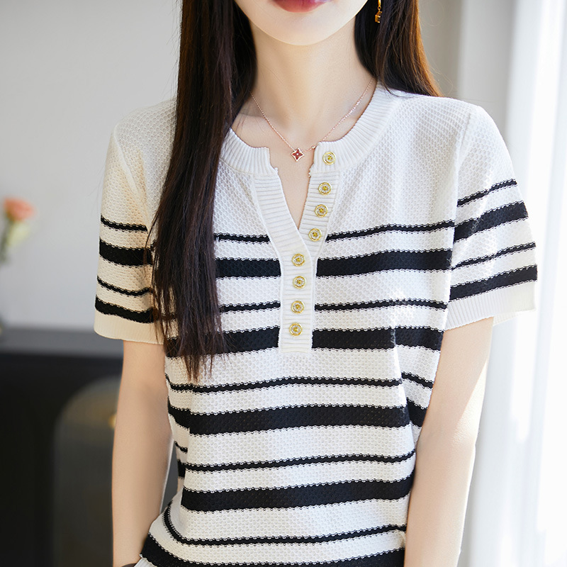 設計感金色釦子冰絲圓領撞色針織T卹條紋短袖