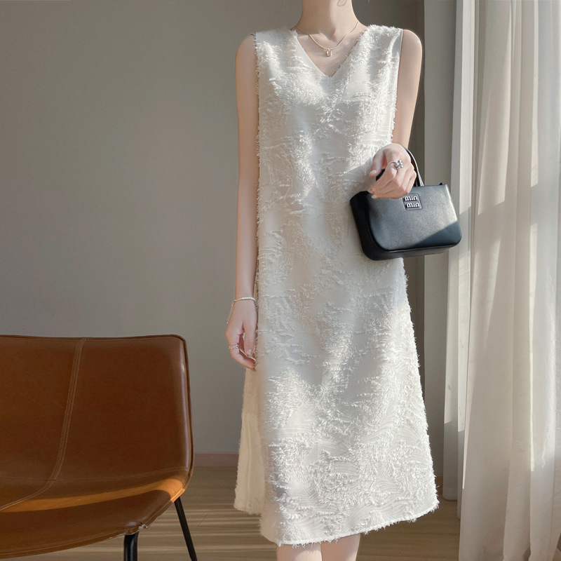 設計感重工薄款流蘇剪花無袖過膝長裙