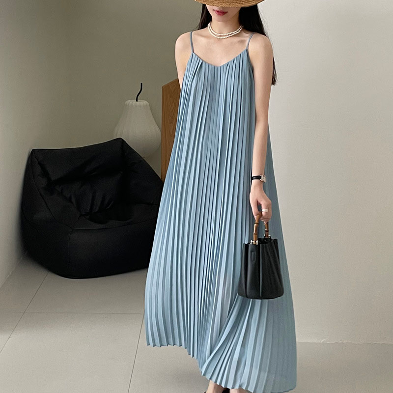 法式優雅寬鬆慵懶百褶吊帶連身裙