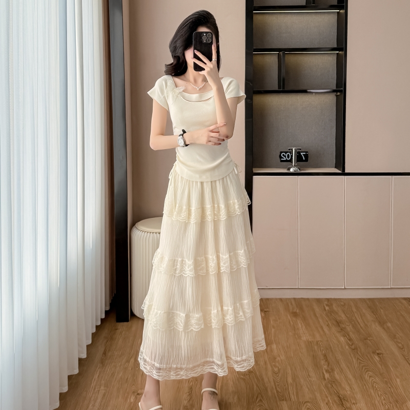 甜美減齡抽繩立體蝴蝶針織上衣+蛋糕裙套裝