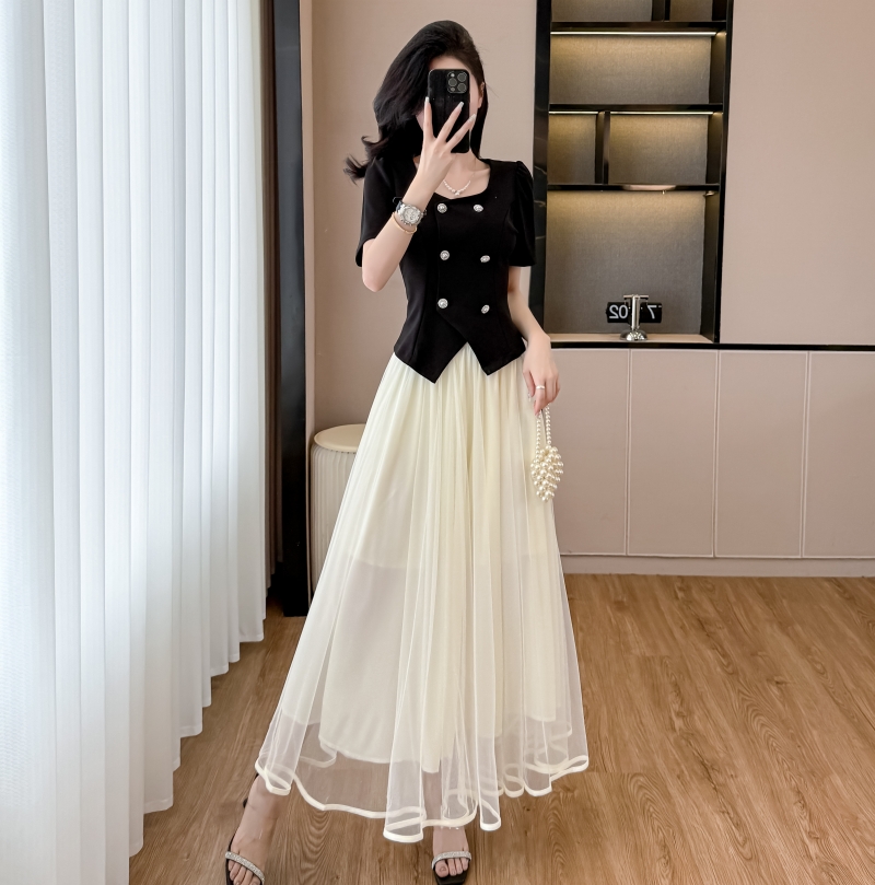 小香風套裝修身氣質上衣+網紗半身裙